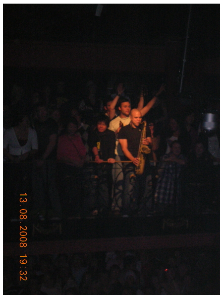 Grooveline Horns in the crowd